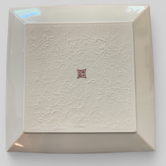 Porcelain Plate Iris Pattern 10.5” Square EUC - Picture 5 of 8